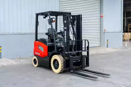 Carrelli elettrici 4 ruote 2026  HDM FB25-FE1ZLZC FE (3)