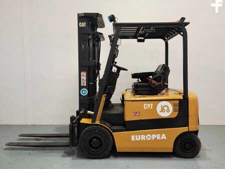 El truck - 4 hjulet 2007  CAT Lift Trucks EP25K PAC (1)