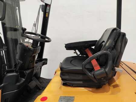El truck - 4 hjulet 2007  CAT Lift Trucks EP25K PAC (2)