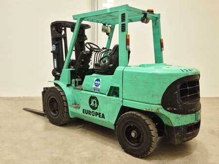 Empilhador diesel 2005  Mitsubishi FD45K MC (2)