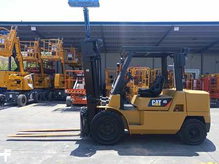 Dieselstapler 2008  CAT Lift Trucks DP45K (1)