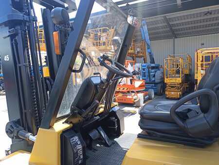 Diesel Forklifts 2008  CAT Lift Trucks DP45K (5)