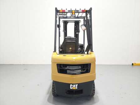 Chariot élévateur diesel 2016  CAT Lift Trucks DP18NTD (10)