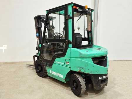 Dieselový VZV 2017  Mitsubishi FD25NT (2)