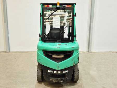 Dieselový VZV 2017  Mitsubishi FD25NT (3)