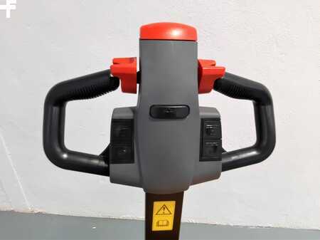 Electric Pallet Trucks 2023  MB FORKLIFT EPT20 15ET (9)