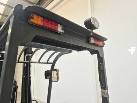 Carrelli elettrici 3 ruote 2024  BYD ECB18C (12)