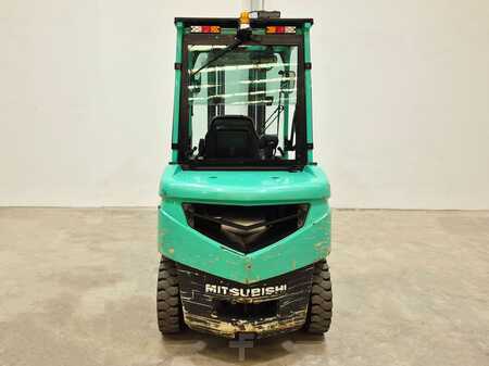 Dieselový VZV 2018  Mitsubishi FD30NT (3)