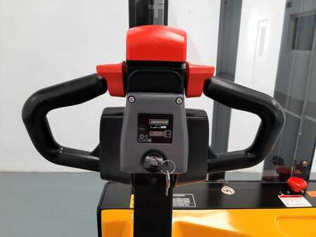 Wózek wysokiego podnoszenia 2022  MB Forklift ES15 15ES 2S350 (5)