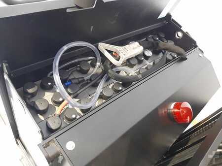 Wózki z platformą operatora 2020  MB Forklift CQE15R (14)