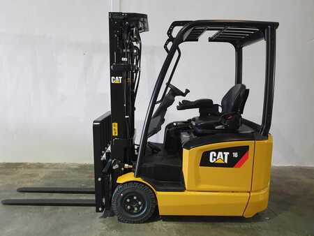 Elektromos 3 kerekű 2020  CAT Lift Trucks EP16ACNT (1)