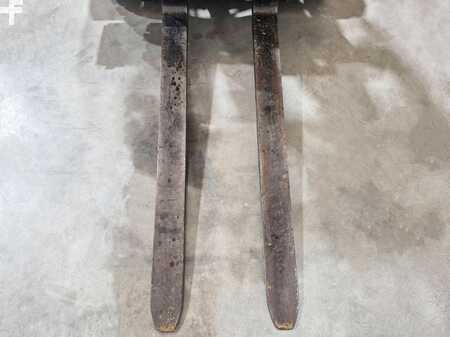 Dieselový VZV 2016  CAT Lift Trucks DP25NTD (6)