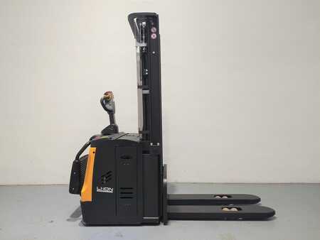 Stackers Stand-on 2023  MB FORKLIFT ES16 RSL Litio (2)