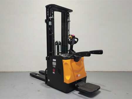 Stackers Stand-on 2023  MB FORKLIFT ES16 RSL Litio (9)