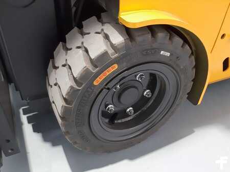 3-wiel elektrische heftrucks 2020  MB Forklift CPD20L2 litio (8)