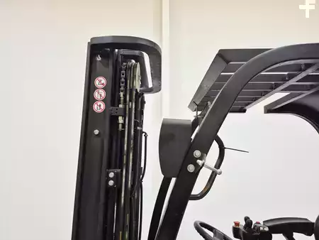 Elektro tříkolové VZV 2021  MB Forklift CPD18TV8 LI (10)