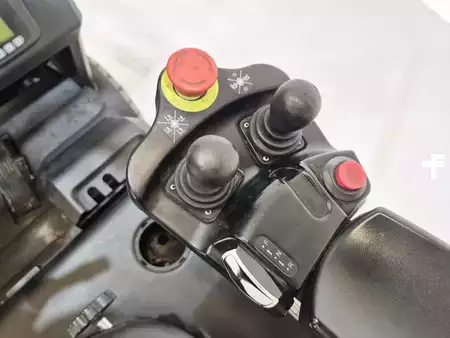 Elektro tříkolové VZV 2021  MB Forklift CPD18TV8 LI (15)