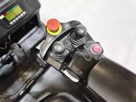 Elektro tříkolové VZV 2022  MB Forklift CPD18TW8 LI (13)