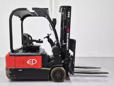 Elektro tříkolové VZV 2022  MB Forklift CPD18TW8 LI (4)