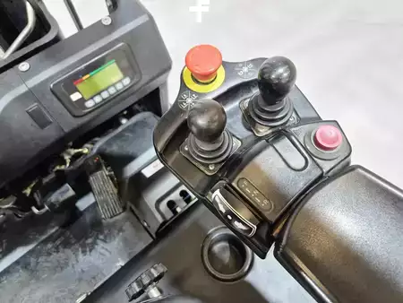 Elektro tříkolové VZV 2022  MB Forklift CPD18TW8 LI (13)