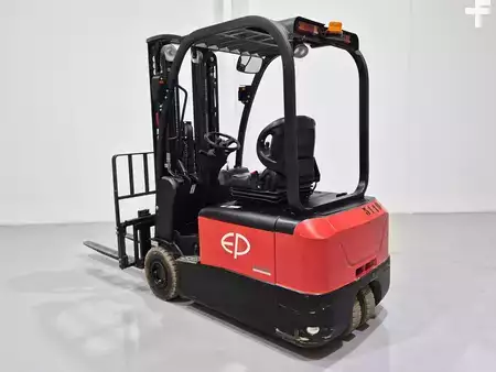 Elektro tříkolové VZV 2022  MB Forklift CPD18TW8 LI (2)