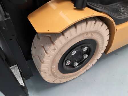Electric - 3 wheels 2020  CAT Lift Trucks EP18ANT (4)
