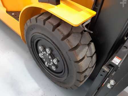 El Truck - 4-hjul 2021  MB Forklift EFL302 Litio (7)