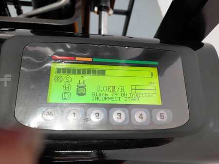 Elektro čtyřkolový VZV 2022  MB Forklift EFL302 Litio (13)