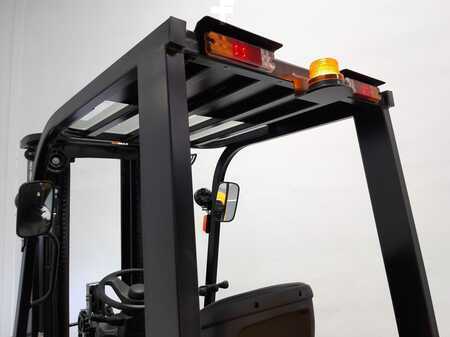 Elektro čtyřkolový VZV 2022  MB Forklift EFL302 Litio (17)