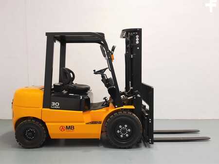 Elektro čtyřkolový VZV 2022  MB Forklift EFL302 Litio (23)