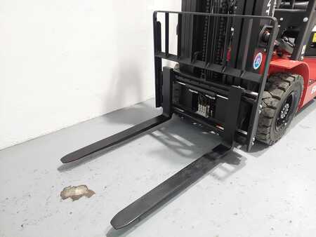 El Truck - 4-hjul 2022  MB Forklift EFL252 Litio (2)