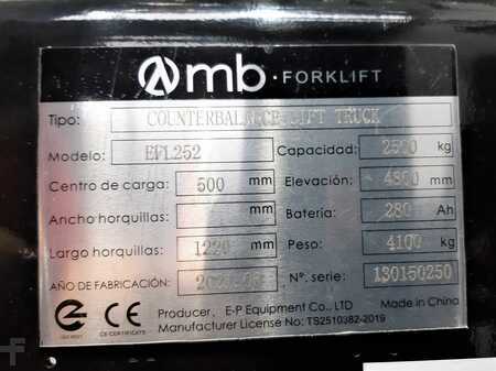 4-wiel elektrische heftrucks 2021  MB FORKLIFT EFL252 Litio (18)