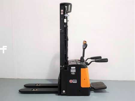 Wózki z platformą operatora 2021  MB Forklift ES20 20RAS 3F550 (1)