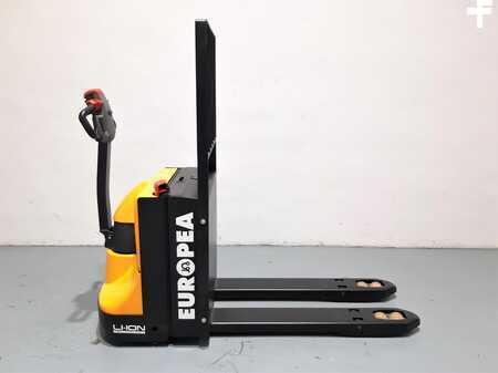 Electric Pallet Trucks 2022  MB FORKLIFT EPT20 20WAL Litio (2)