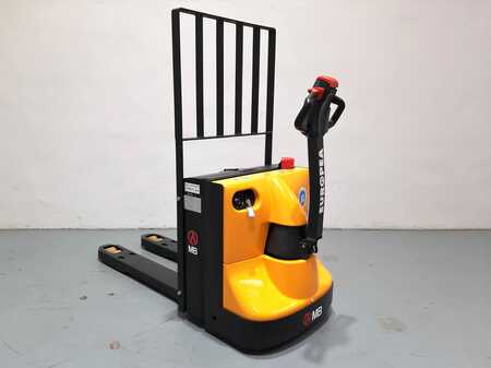 Electric Pallet Trucks 2022  MB FORKLIFT EPT20 20WAL Litio (4)