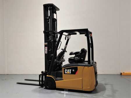 Carrelli elettrici 3 ruote 2017  CAT Lift Trucks EP18CPNT (6)
