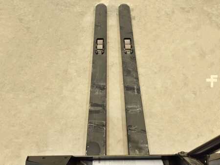 Autres 2022  CAT Lift Trucks NO25N2 Litio (7)