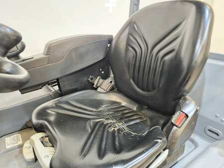 El truck - 3 hjulet 2016  Jungheinrich EFG220 (16)