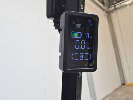 Elektrisk- 3 hjul 2025  MB Forklift CPD18TVL (12)