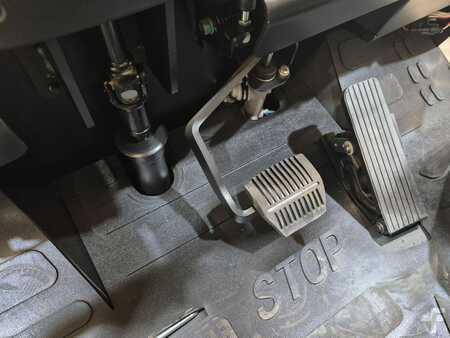 Elektrisk- 3 hjul 2025  MB Forklift CPD18TVL (13)