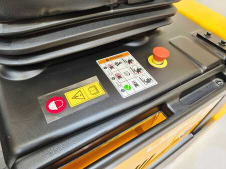 3-wiel elektrische heftrucks 2025  MB Forklift CPD18TVL (13)