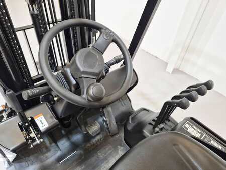 3-wiel elektrische heftrucks 2025  MB Forklift CPD18TVL (14)