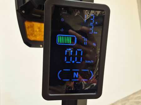 Eléctrica de 3 ruedas 2024  EP Equipment CPD20TVL (11)