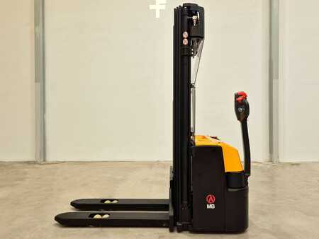 Apilador eléctrico - MB Forklift WSA161L (1)