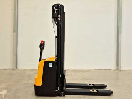 Apilador eléctrico - MB Forklift WSA161L (4)