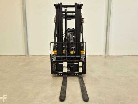 Eléctrica de 4 ruedas 2025  MB Forklift EFL253 (5)