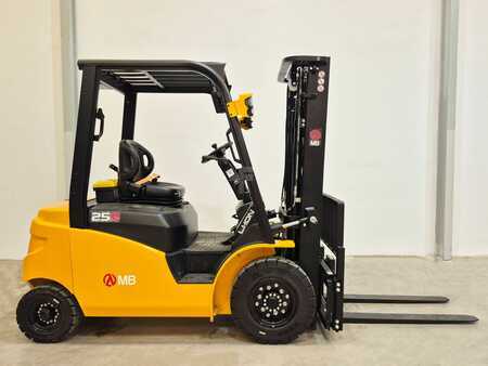 Eléctrica de 4 ruedas 2025  MB Forklift EFL253 (4)