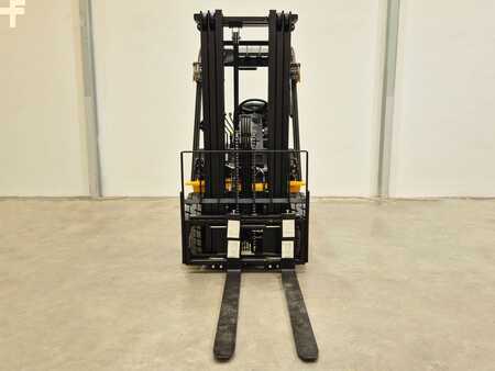 Eléctrica de 4 ruedas 2025  MB Forklift EFL253 (5)
