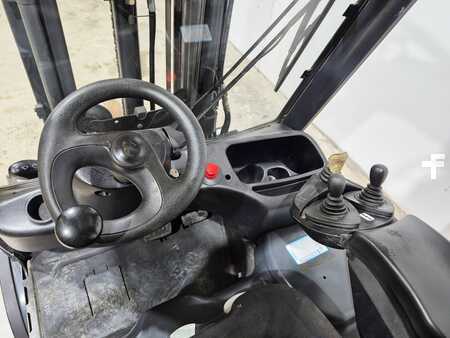 Elektromos 3 kerekű 2013  Linde E18L 01 (9)