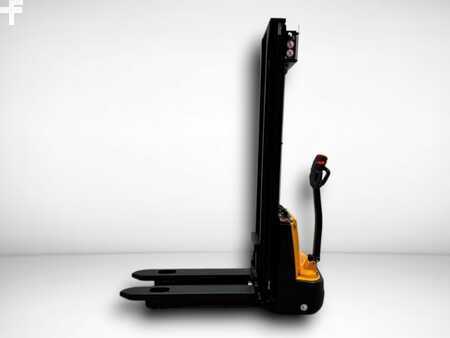 Stacker pedestre 2024  MB Forklift ESA121 2S360 (1)